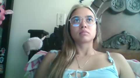 triana_bell online show from 12/29/24, 05:01