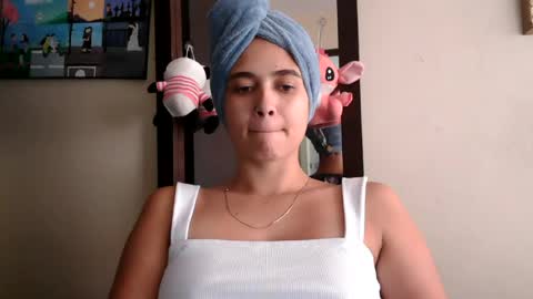 triana_bell online show from 06/12/26, 06:29
