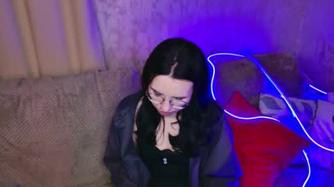 TriciaDaisy online show from 04/25/26, 03:09