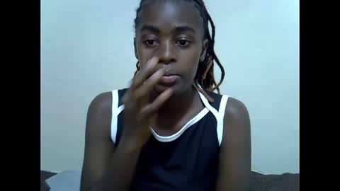 Snapshot of trickle_star chatting on 03/17/26, 02:05 Asteric online show from 03/17/26, 02:05