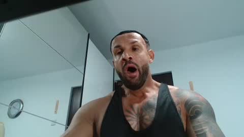 Snapshot of tridentmuscles chatting on 05/14/26, 10:55 tridentmuscles online show from 05/14/26, 10:55