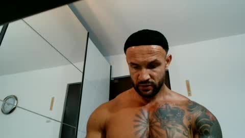 Snapshot of tridentmuscles chatting on 06/08/26, 11:21 tridentmuscles online show from 06/08/26, 11:21