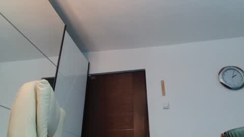 Snapshot of tridentmuscles chatting on 06/19/26, 11:03 tridentmuscles online show from 06/19/26, 11:03