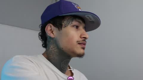 - trieone online show from 01/01/25, 08:56