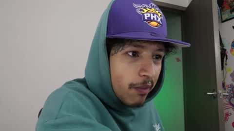 Snapshot of trieone chatting on 01/08/26, 03:25 - trieone online show from 01/08/26, 03:25