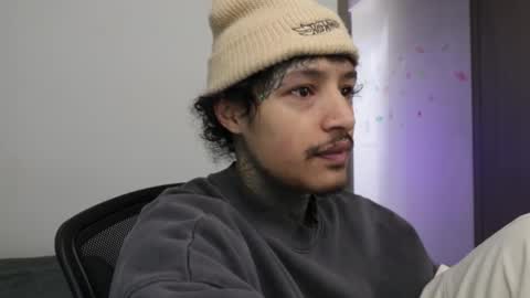 Snapshot of trieone chatting on 01/10/26, 02:41 - trieone online show from 01/10/26, 02:41