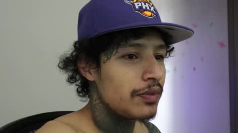 Snapshot of trieone chatting on 01/15/26, 04:22 - trieone online show from 01/15/26, 04:22