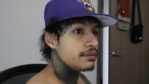 Snapshot of trieone chatting on 02/16/26, 02:24 - trieone online show from 02/16/26, 02:24