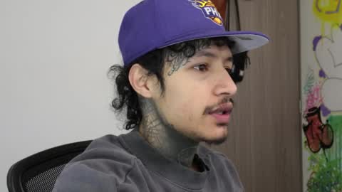 Snapshot of trieone chatting on 02/21/26, 01:45 - trieone online show from 02/21/26, 01:45