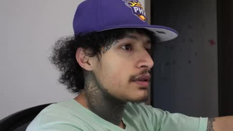 Snapshot of trieone chatting on 02/22/26, 11:03 - trieone online show from 02/22/26, 11:03