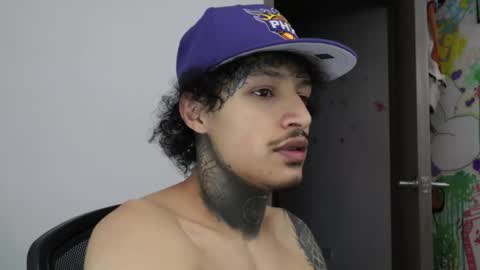 Snapshot of trieone chatting on 03/08/26, 02:04 - trieone online show from 03/08/26, 02:04