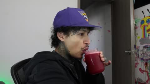 Snapshot of trieone chatting on 03/08/26, 02:54 - trieone online show from 03/08/26, 02:54