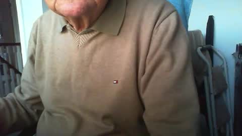 Steve online show from 11/17/25, 03:51