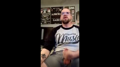 Snapshot of triller402 chatting on 03/07/26, 11:35 triller402 online show from 03/07/26, 11:35