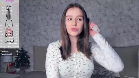 Snapshot of trinahillier chatting on 02/11/26, 08:25 Bubbles online show from 02/11/26, 08:25