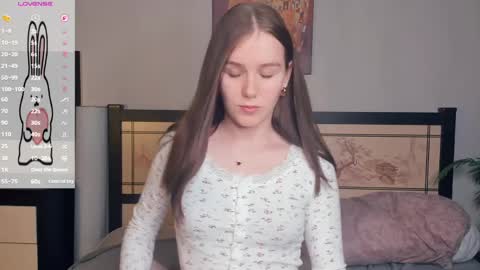 Snapshot of trinahillier chatting on 03/27/26, 07:35 Bubbles online show from 03/27/26, 07:35