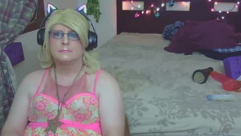 Trina Tushy Deluxe online show from 09/23/25, 05:10