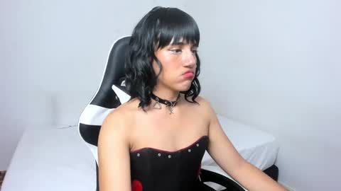 Triny online show from 01/22/25, 02:24