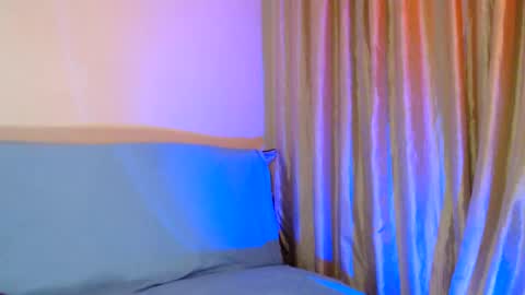 Snapshot of trioa chatting on 12/22/25, 07:33 Tony and Kristina wait you everyday start 2230-0000 GMT online show from 12/22/25, 07:33