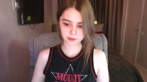 Snapshot of tripleprinces chatting on 01/06/25, 03:40 tripleprinces online show from 01/06/25, 03:40