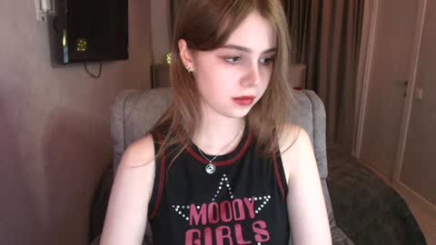 Snapshot of tripleprinces chatting on 01/06/25, 06:41 tripleprinces online show from 01/06/25, 06:41