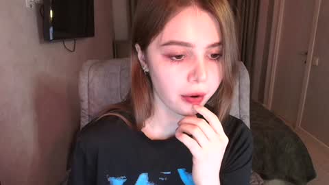 Snapshot of tripleprinces chatting on 01/23/25, 05:42 tripleprinces online show from 01/23/25, 05:42