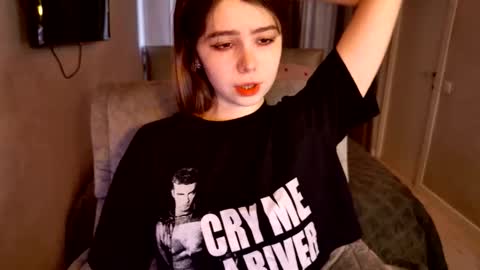 Snapshot of tripleprinces chatting on 01/16/26, 06:50 tripleprinces online show from 01/16/26, 06:50