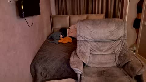 Snapshot of tripleprinces chatting on 02/07/26, 05:05 tripleprinces online show from 02/07/26, 05:05