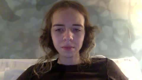 trippybb222 online show from 11/21/25, 12:43