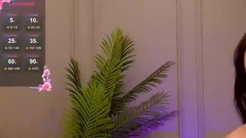 Snapshot of trisha_winslet chatting on 03/06/25, 08:52 trisha_winslet online show from 03/06/25, 08:52