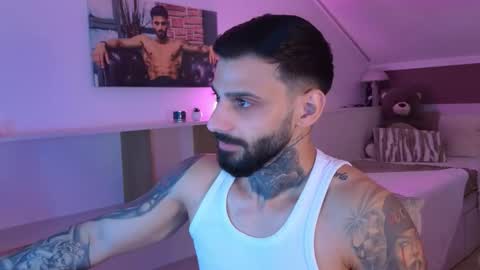 Snapshot of tristangreyaura chatting on 03/13/26, 06:42 Trystan Grey online show from 03/13/26, 06:42