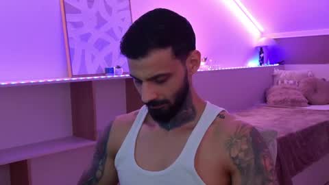 Snapshot of tristangreyaura chatting on 04/03/26, 06:33 Trystan Grey online show from 04/03/26, 06:33