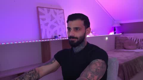 Snapshot of tristangreyaura chatting on 04/06/26, 02:07 Trystan Grey online show from 04/06/26, 02:07