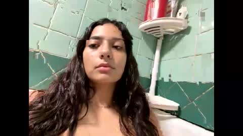 Snapshot of tristianmarie chatting on 06/11/26, 02:00 tristianmarie online show from 06/11/26, 02:00
