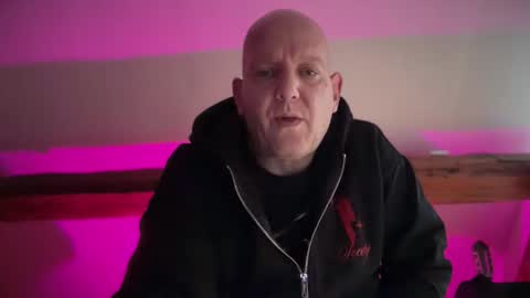 Triton online show from 11/21/25, 12:15