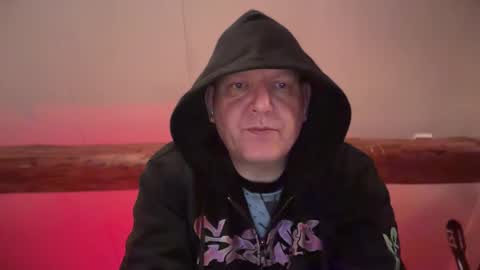 Snapshot of tritonspace chatting on 04/08/26, 02:55 Triton online show from 04/08/26, 02:55