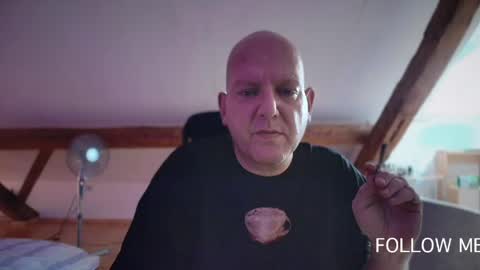 Triton online show from 05/03/26, 06:52