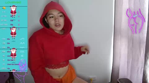 Snapshot of trixie_tangg chatting on 01/26/25, 06:06 Kitty online show from 01/26/25, 06:06