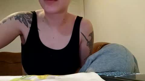 Snapshot of trixiepage23 chatting on 04/04/26, 11:35 Trixie Page online show from 04/04/26, 11:35