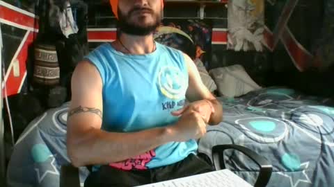 Snapshot of trizquelmen chatting on 06/18/26, 03:49 Andrew online show from 06/18/26, 03:49