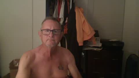 Snapshot of troffer1020 chatting on 12/10/24, 12:50 Troffer online show from 12/10/24, 12:50