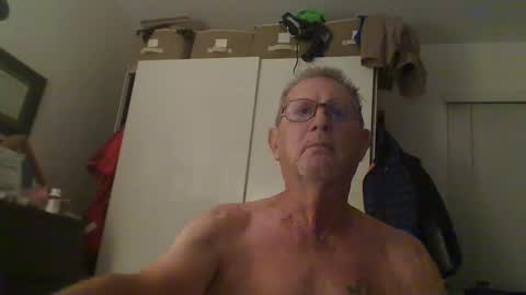 Snapshot of troffer1020 chatting on 10/21/25, 11:38 Troffer online show from 10/21/25, 11:38