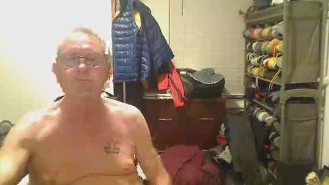 Snapshot of troffer1020 chatting on 02/03/26, 12:20 Troffer online show from 02/03/26, 12:20