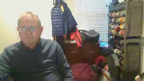 Snapshot of troffer1020 chatting on 02/05/26, 10:58 Troffer online show from 02/05/26, 10:58