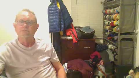 Snapshot of troffer1020 chatting on 02/13/26, 03:35 Troffer online show from 02/13/26, 03:35