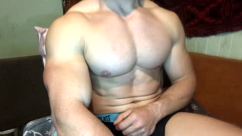 Snapshot of troncq chatting on 03/08/25, 03:35 Troncq online show from 03/08/25, 03:35