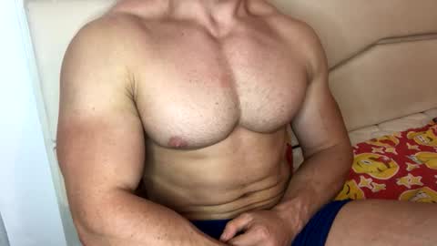 Snapshot of troncq chatting on 10/30/25, 03:13 Troncq online show from 10/30/25, 03:13