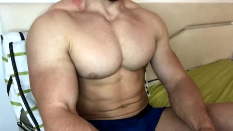 Snapshot of troncq chatting on 11/04/25, 09:41 Troncq online show from 11/04/25, 09:41