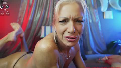 Linda  ONLYFANS Trophymilf1  Istagram trophymilf1 online show from 02/21/25, 03:32