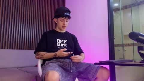 Troy online show from 09/15/25, 07:47